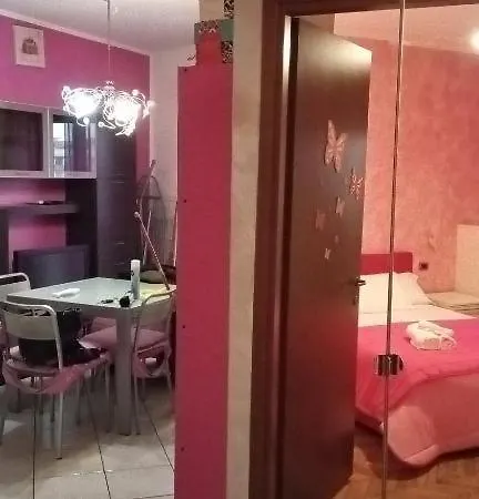 Πανσιόν Gucci House And 3*